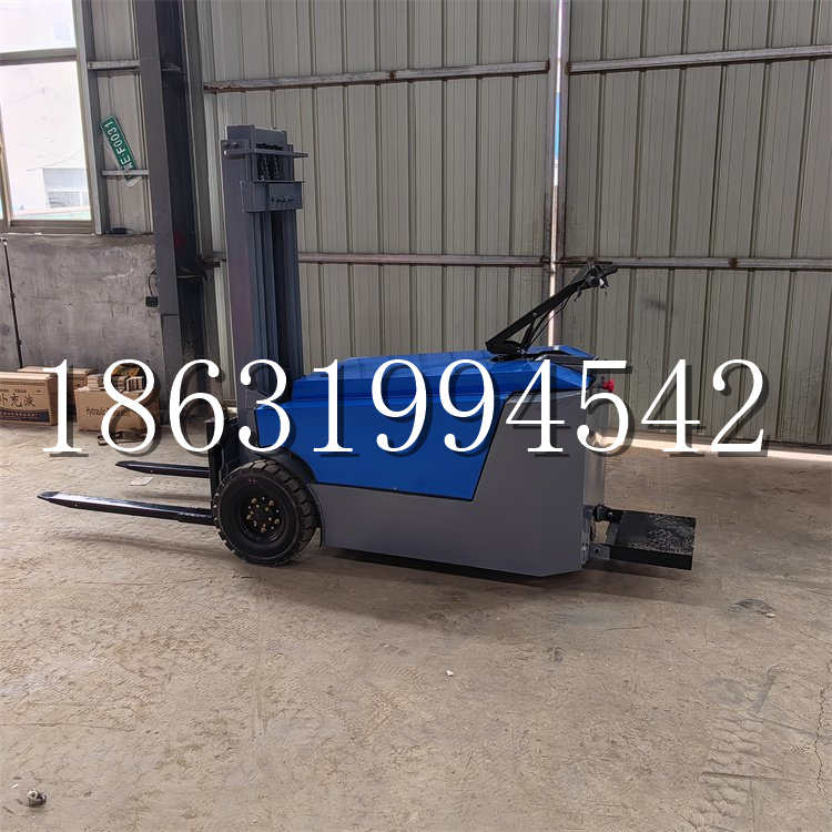 代县全电动叉车插腿式堆高车液压装卸车1.5吨升高小型站驾式铲车